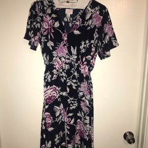 Floral maternity dress